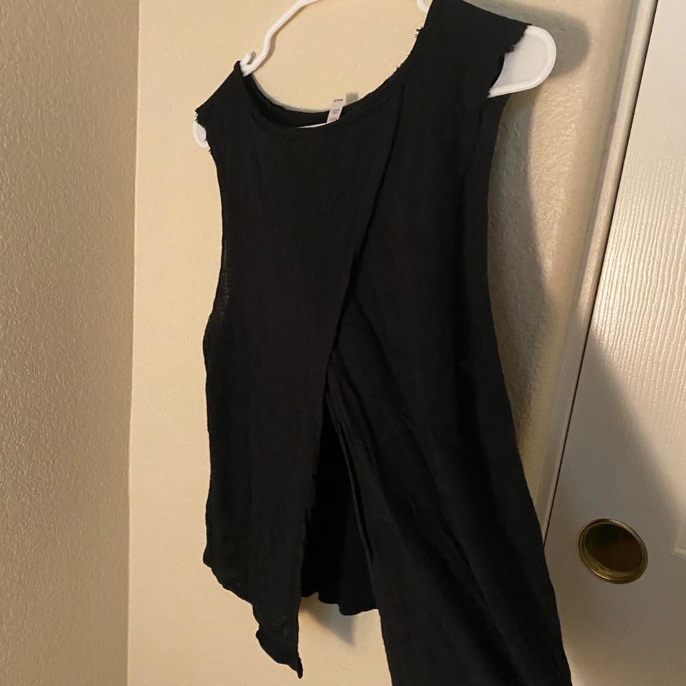 Shirt - Picture 2 of 2